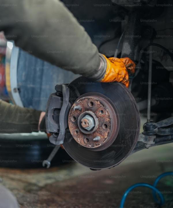 Brake Pad Replacement in Alicante — Autograph BVS