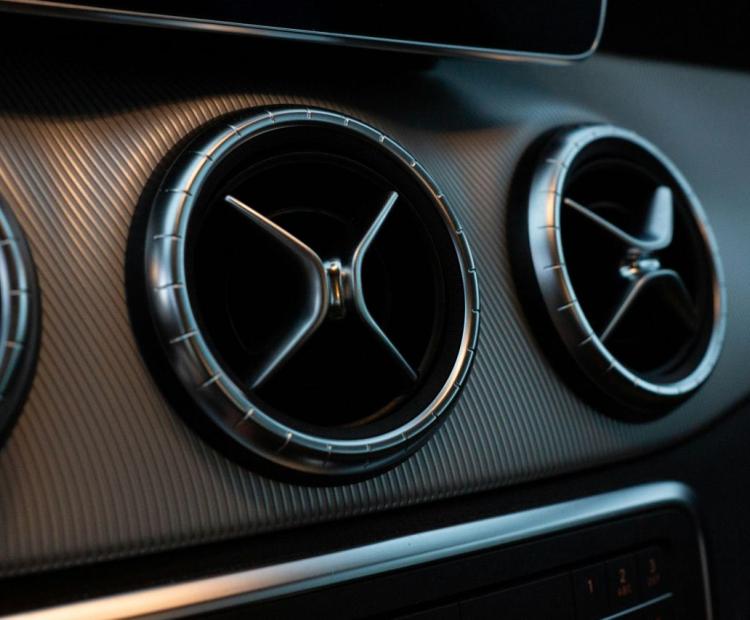 Air Conditioning Repair and Refill in Alicante — Autograph BVS